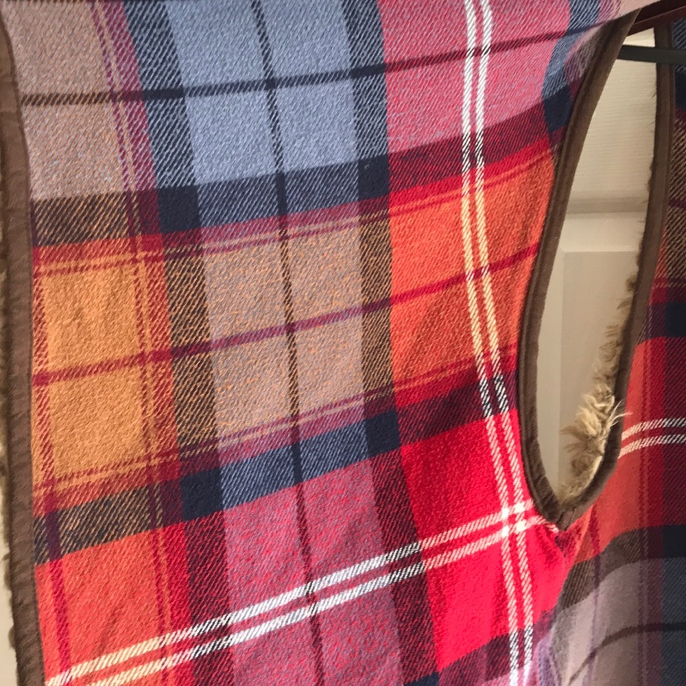 Reversible Vest - Picture 4 of 5